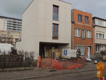Houtskeletwoning en dokterpraktijk te Oostende (in opbouw)